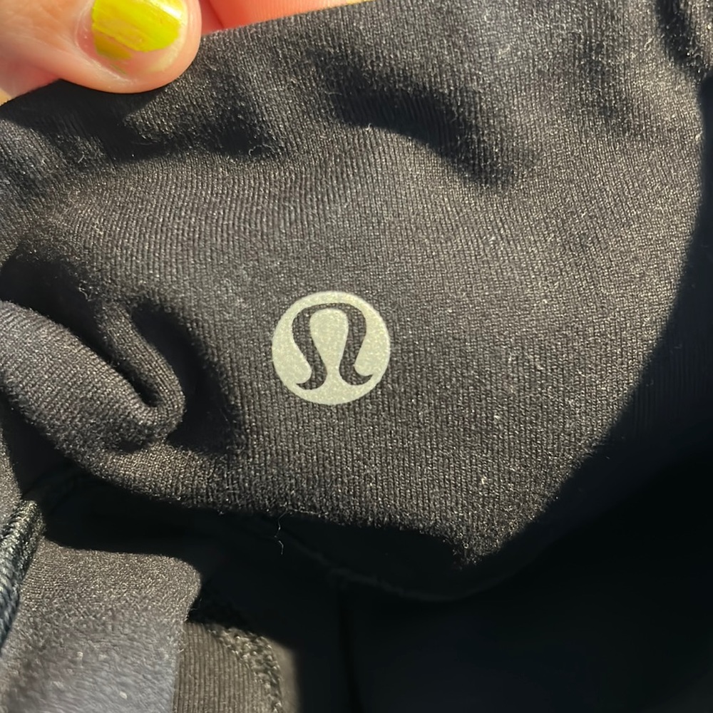 Lulu lemon athletica Black large size 12 yoga leggings with mesh bottom